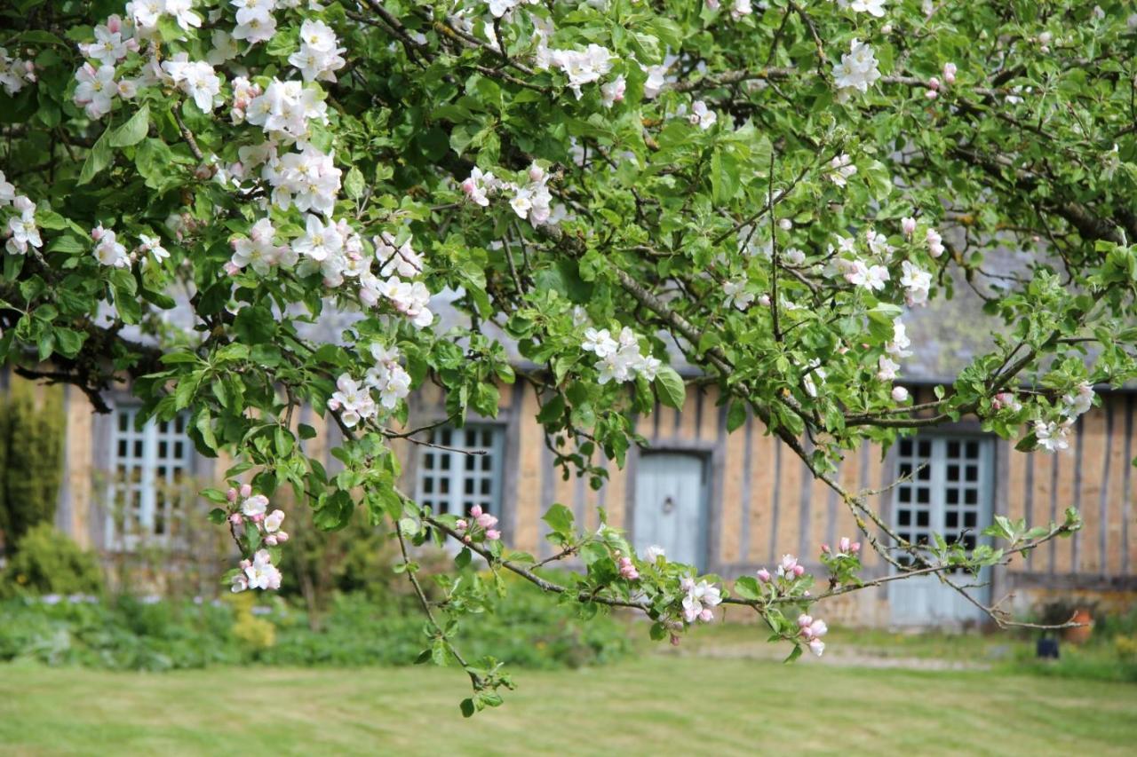 Le Pommenial de la Hérissonnière Saint-Aubin-de-Bonneval Extérieur photo