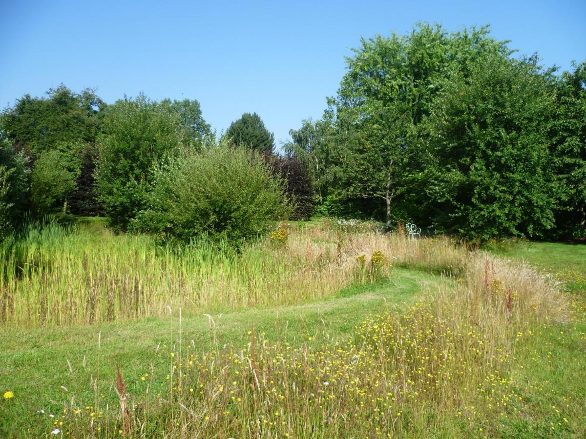Le Pommenial de la Hérissonnière Saint-Aubin-de-Bonneval Extérieur photo